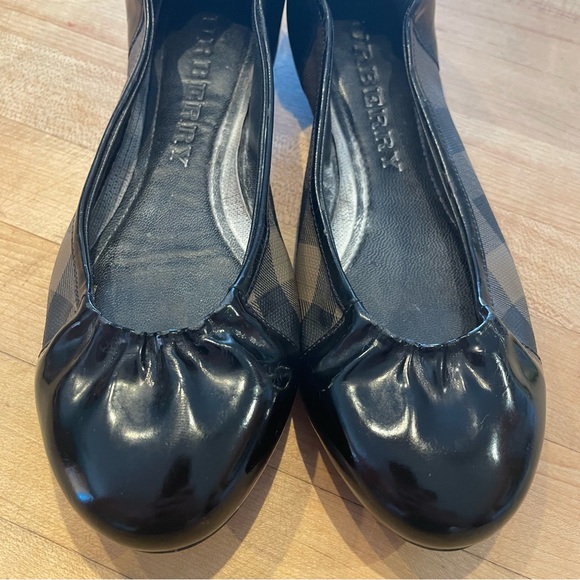 Burberry Black Patent Leather Nova Soft Ballerina Flats Size 36.5 - Picture 3 of 12